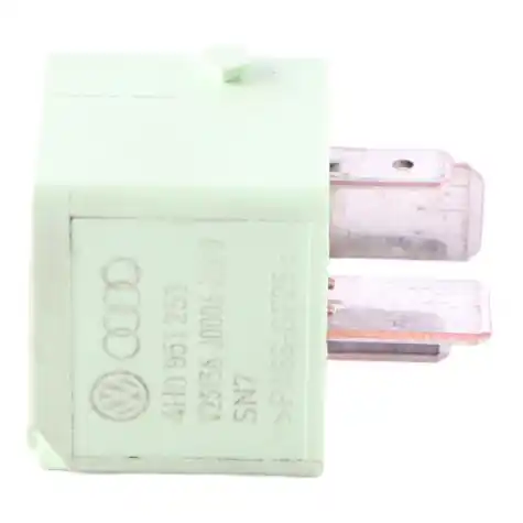 Audi A3 8P Multi Uso Módulo de Control Relé 4 Pin Luz Verde Unidad 4H0951253 Venta Final